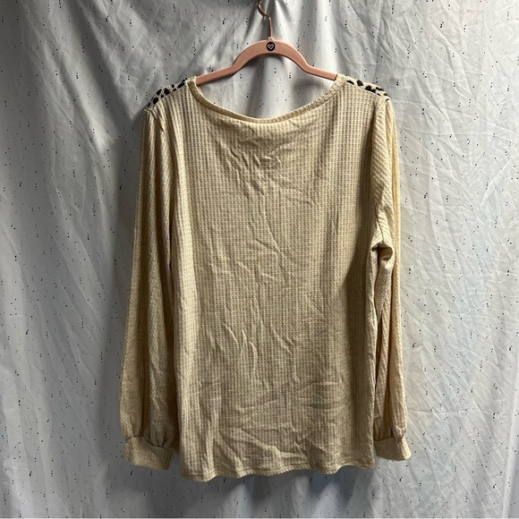 Long Sleeve with Leopard & Lace Accents - Picture 3 of 3